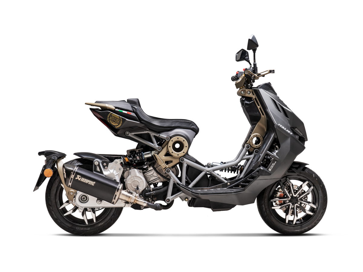 Terminale di scarico Akrapovic Slip-On Line Titanio Italjet Dragster 125 / 200 2021-2024 – S-IT125SO1-HRTBL – foto 2
