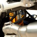 Supporto per scarico alto con ammortizzatore Öhlins Unit Garage BMW R nineT / Pure / Racer / Urban G/S - immagine 2