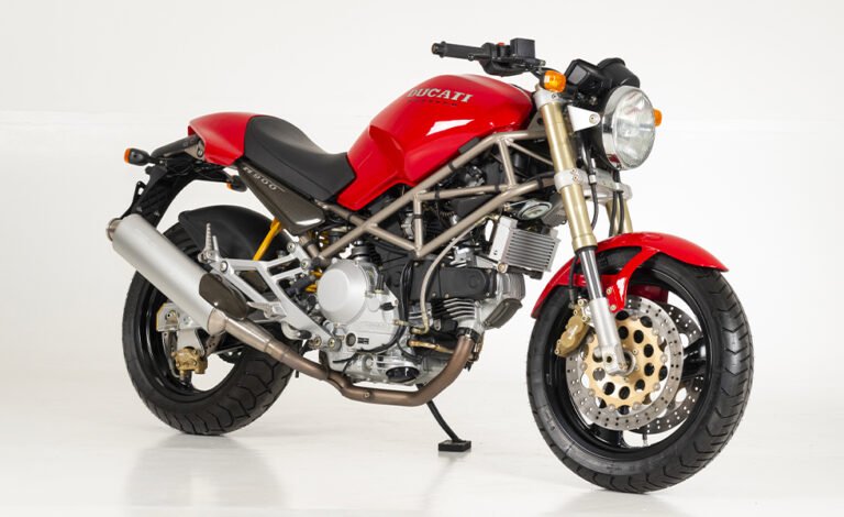 Ducati 900 M